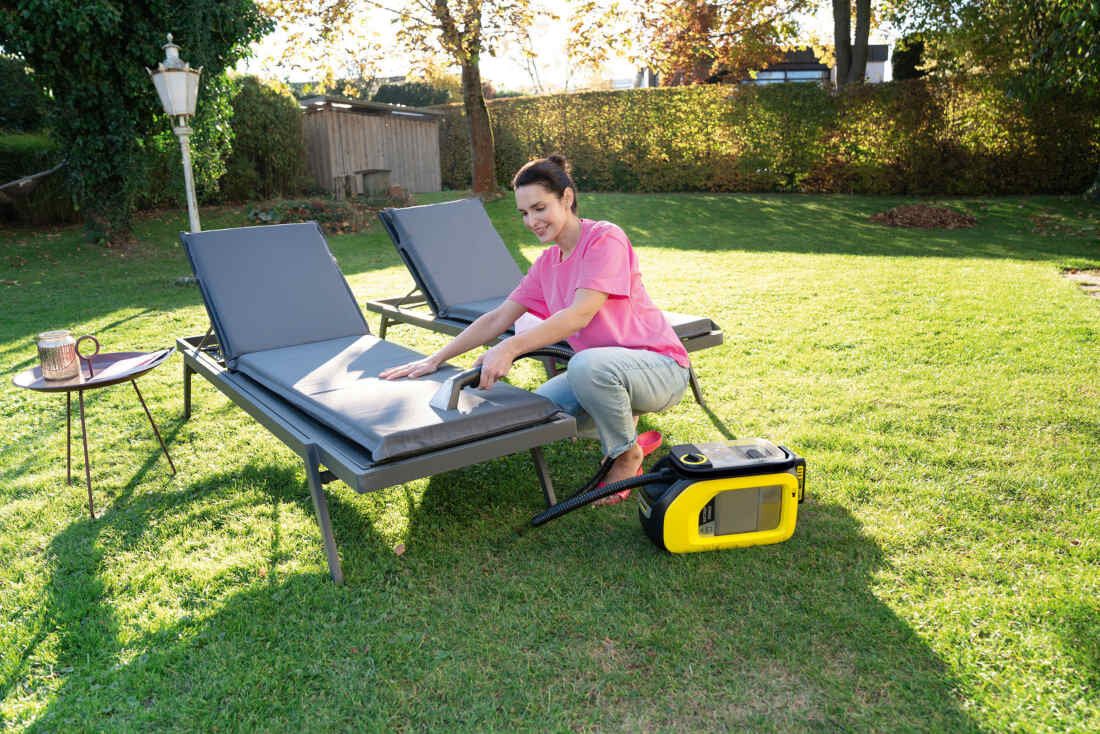 Odkurzacz piorący KARCHER SE 3-18 Compact Battery Set 1.081-502.0 (Bezprzewodowy) Ergonomiczny wąż 2 w 1 ułatwienie czyszczenie elastyczna końcówka Obrotowe złącze komfort użytkowania