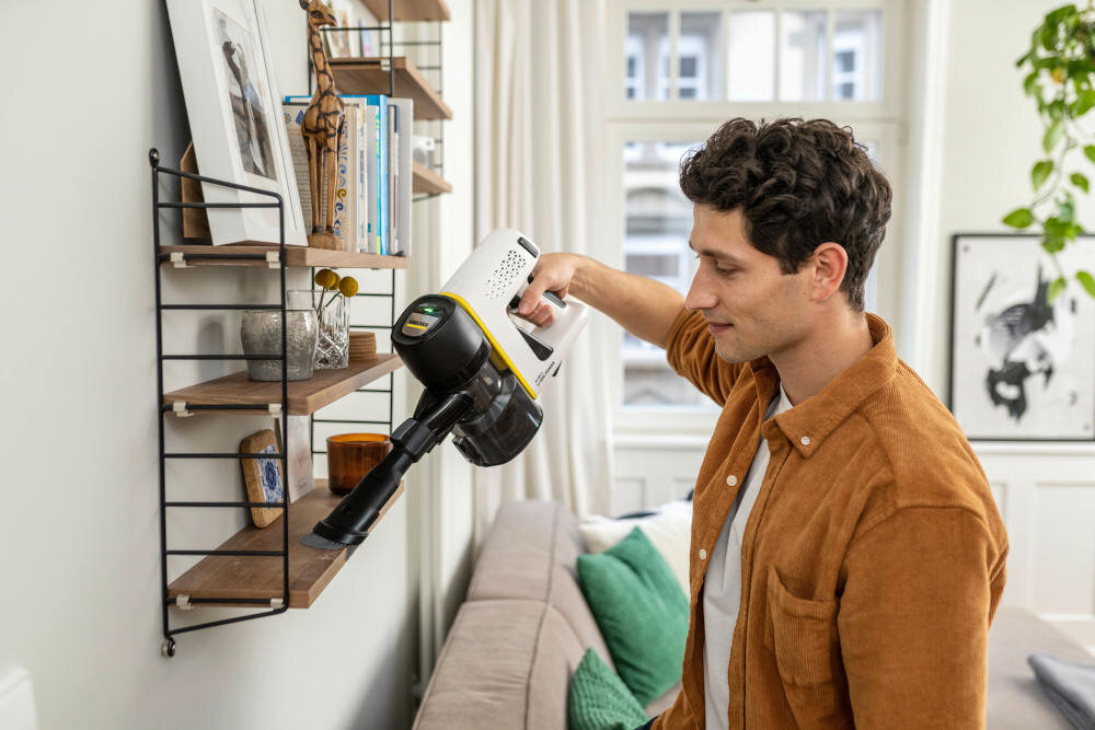 Odkurzacz KARCHER VC 4 Cordless myHome Pet 1.198-633.0 Tryb Boost intensywne czyszczenie czas pracy skuteczność usuwania zabrudzeń dywany tapicerka zakamarki
