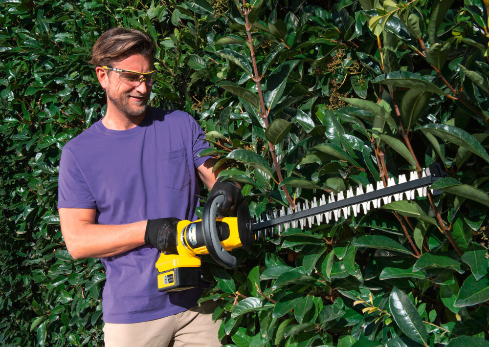 Nożyce do żywopłotu KARCHER HGE 36-60 1.444-250.0 akumulatorowe noze kute diamentowy szlif dlugosc 60 cm precyzyjne ciecie czyste gladkie odstepy miedzy ostrzami 26 mm