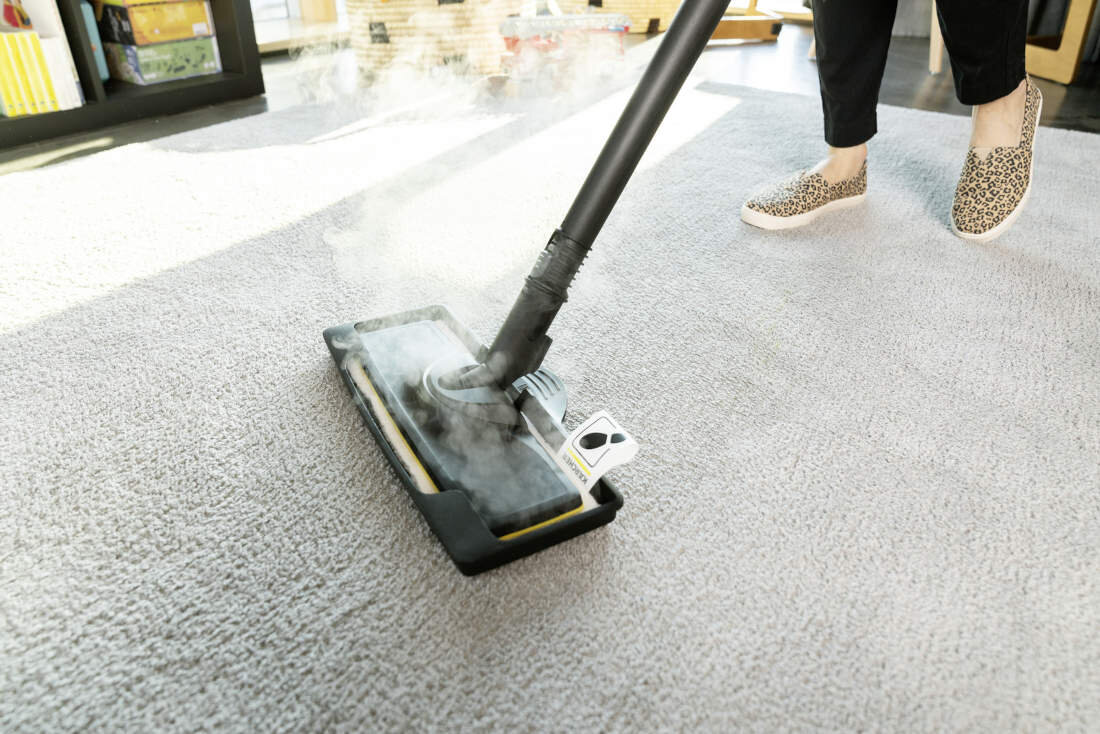 Parownica KARCHER SC 4 EasyFix Plus 1.512-640.0 moc 2000 W nagrzewanie czas praca zabrudzenia dezynfekcja czyszczenie