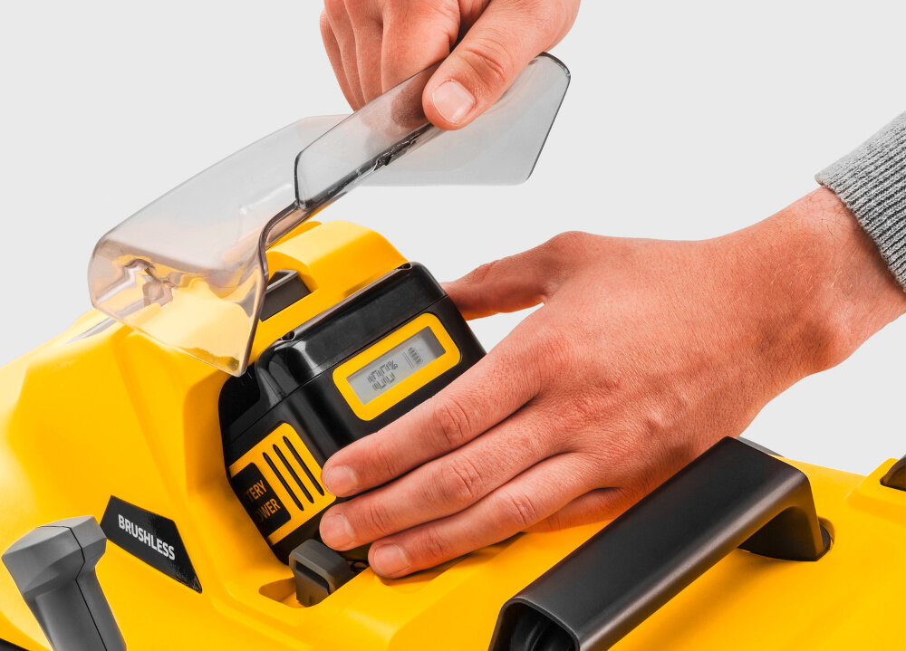 Kosiarka akumulatorowa KARCHER LMO 3-18 1.445-410.0 platforma bateryjna KARCHER 18 V silnik bezszczotkowy wysoka wydajnosc pracy predkosc do 3500 obr./min do 350 m² z akumulatorem 5,0 Ah do 175 m² z akumulatorem 2,5 Ah