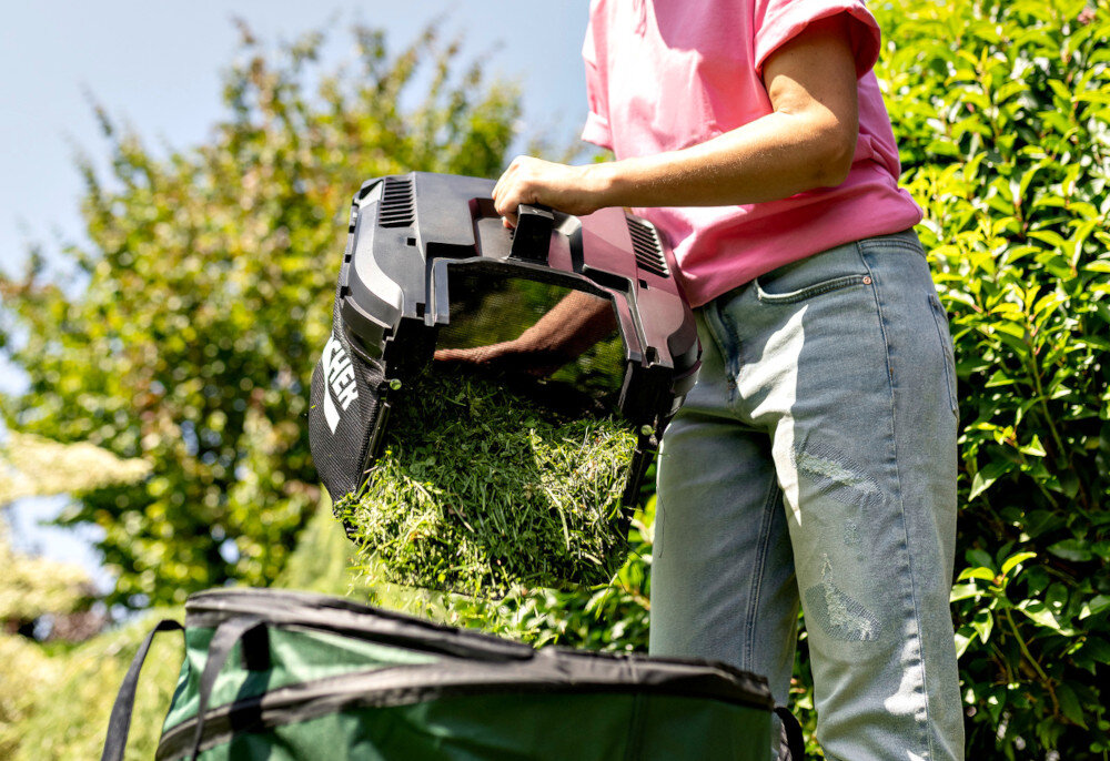 Kosiarka akumulatorowa KARCHER LMO 3-18 1.445-410.0 rowne czyste ciecie odpowiednia cyrkulacja powietrza optymalne umiejscowienie kosza na trawe kosz z wysokiej jakosci tworzyw pojemnosc 35 litrow