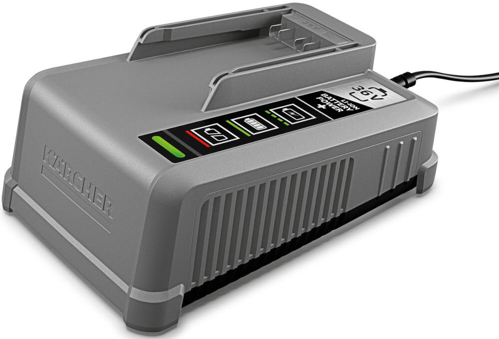 Szybka ładowarka KARCHER Battery Power+ 36/60 2.445.-045.0 36V 6A na białym tle