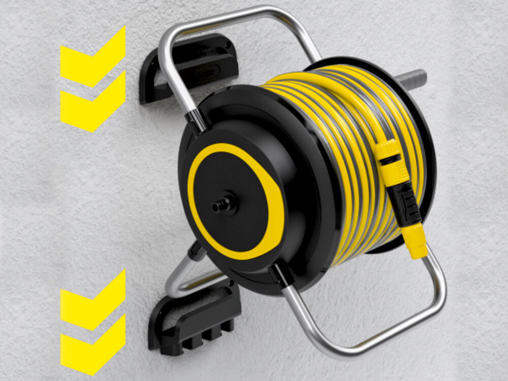 Bęben na wąż KARCHER Premium HR 4 2.645-373.0 jasna ściana bęben z wężem umieszczony na ścianie żółte strzałki pokazujące możliwość montażu na wybranej wysokości możliwość montażu na ścianie stałe miejsce na wąż rozstaw śrub 160 mm niska waga około 2 kg ergonomiczny uchwyt