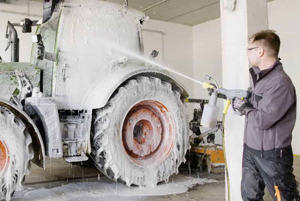 Lanca pianowa KARCHER Professional DUO Advanced TR 4.112-067.0 mycie maszyn rozniczych pianą