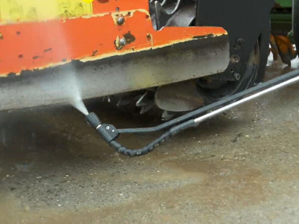 Lanca elastyczna KARCHER Professional 6.394-654.0 mycie nadkoli za pomocą odpowiednio zgiętej elastycznej lancy