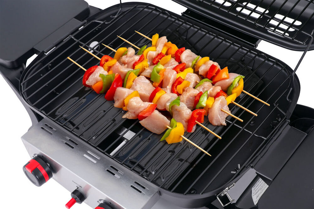 Grill gazowy YATO YG-20005 Yake Czarny 5 kW 47 x 37 cm, Mobilność, szybkość, biwak, swoboda, na białym tle zbliżenie na ruszt grilla