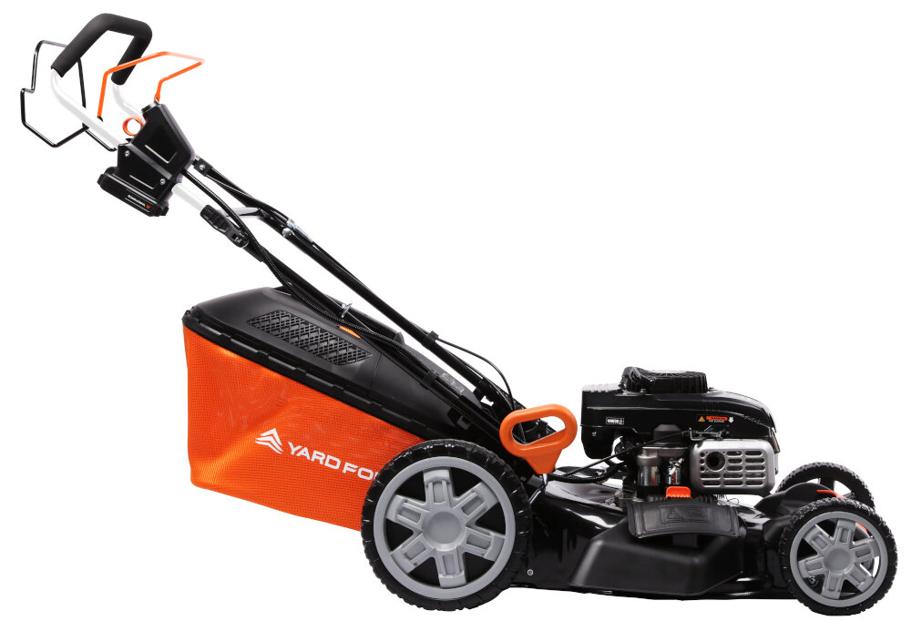 Kosiarka spalinowa YARD FORCE YF-GMA53E Zongshen z napędem 530mm 2.7kW kola o sporych gabarytach zmniejszaja opory toczenia 16,5 cm na przód 25 na tyl naped ulatwia prowadzenie