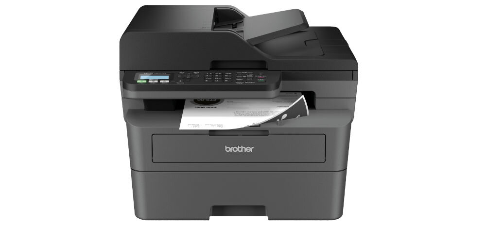 Urządzenie wielofunkcyjne BROTHER MFC-L2802DN Automatyczny druk dwustronny prezentacja urządzenia na białym tle od przodu z wychodzącą kartką druk dwustronny duplex obniżenie kosztów redukcja zużycia papieru