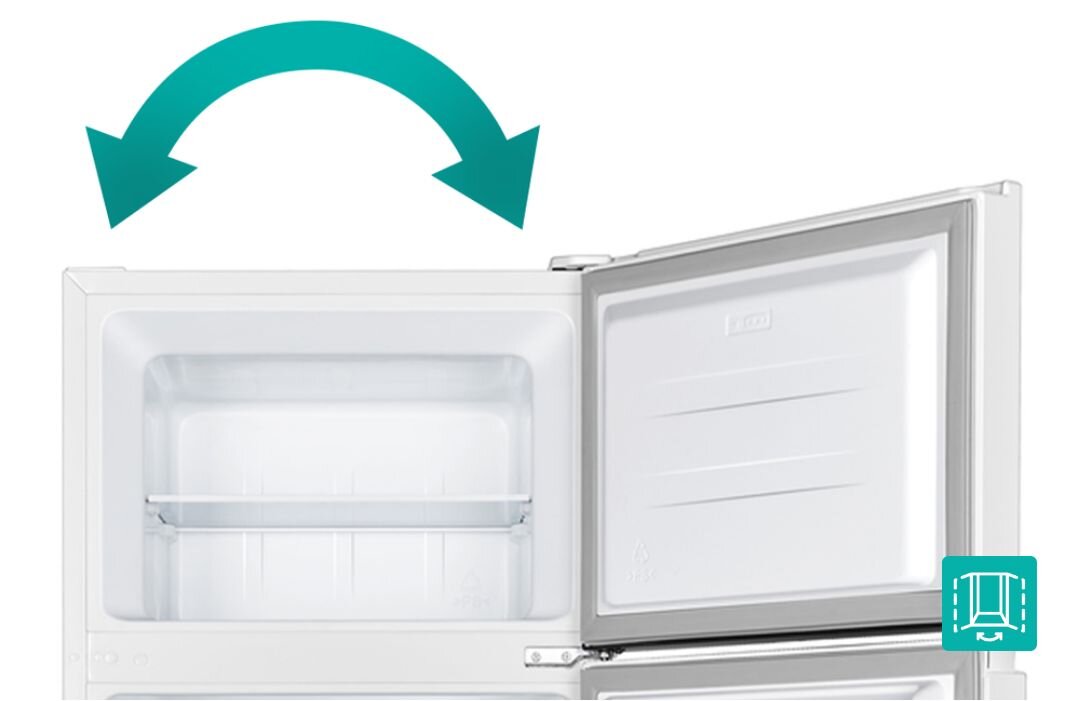 LODÓWKA GORENJE RF4142PW4 Zdjęcie pokazuje zamrażalnik lodówki z możliwością zmiany kierunku otwierania drzwi, co ilustrują duże zielone strzałki. Komora jest przestronna i wyposażona w szklaną półkę zmiana kierunku drzwi montaż aranżacja wygoda