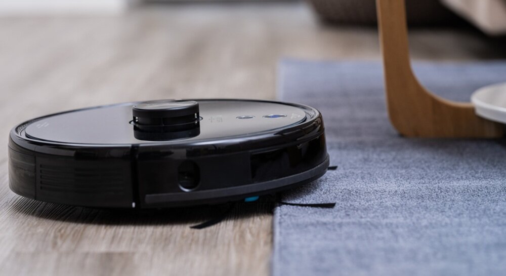 Robot sprzątający ETA Master II w użyciu, długi czas pracy, ładowanie, szybkośc i wygoda