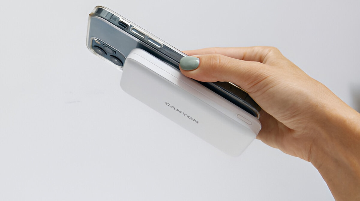 Powerbank CANYON PB-1001 10000 mAh 18W Biały kompatybilność Quick Charge 3.0 bezprzewodowe ładowanie magnetyczne Magsafe USB-C + Lightning USB-A + USB-C PD