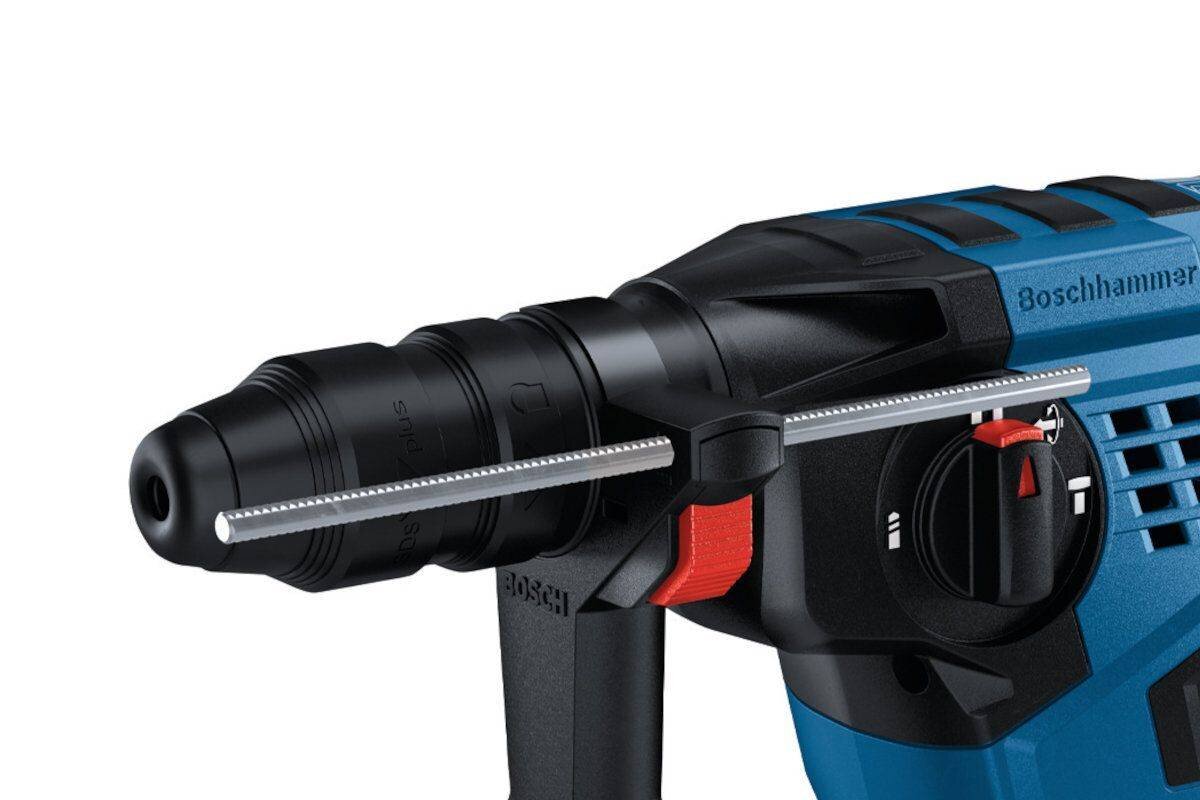 BOSCH GBH 18V-28 C Regulowany ogranicznik głębokości głębokość wiercenia i dłutowania porównaniu z młotami bez ogranicznika - Urządzenie z zamontowanym ogranicznikiem głębokości 