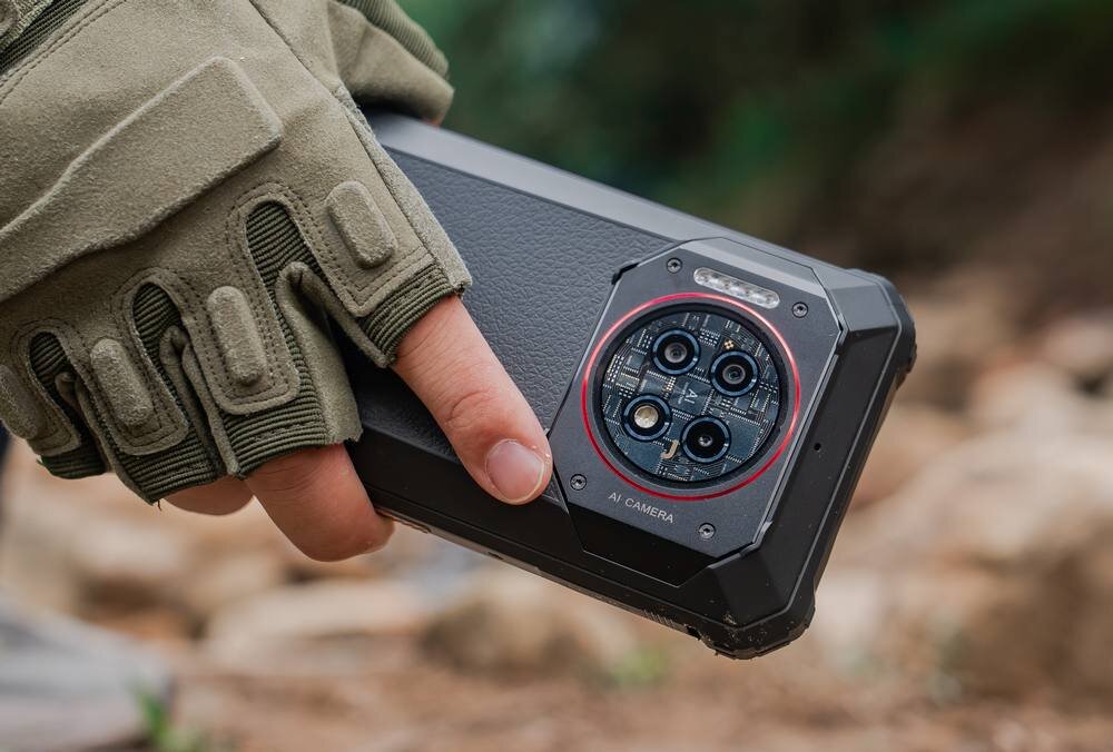 Smartfon OUKITEL WP19 Pro ładowanie