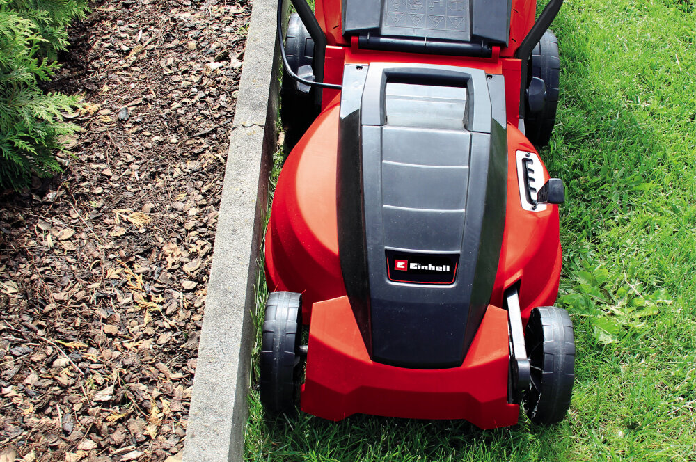 Kosiarka elektryczna EINHELL GC-EM 1500-36 3400156 1500W 360 mm latwe manewrowanie ochrona trawnika duze kola srednica 140 mm z przodu z ttlu 220 mm minimalizuje ryzyko uszkodzenia trawnika czyste rownomierne ciecie