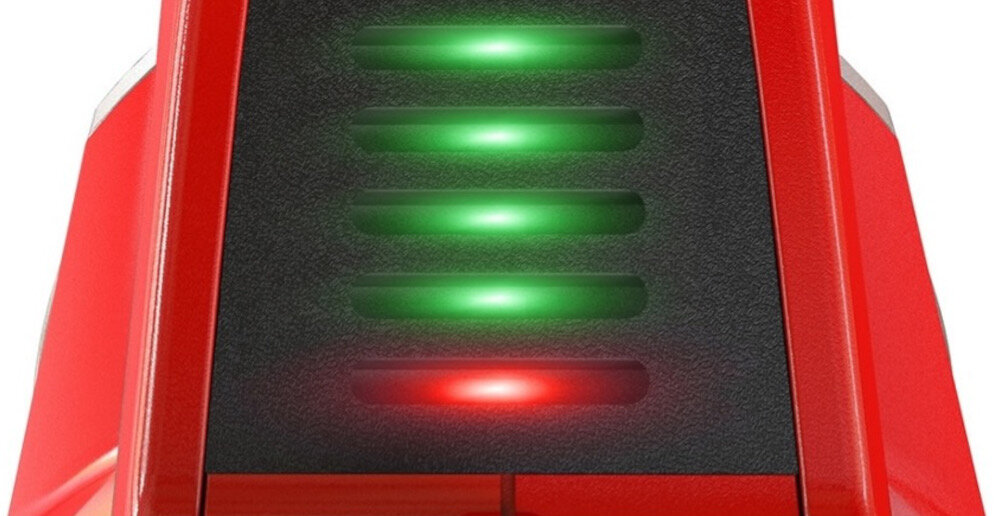 Dmuchawa do liści akumulatorowa EINHELL Venturro 36-240 3433640 zbliżenie na wyświetlacz elektroniczna regulacja prędkości obrotowej w zakresie 8000-15000 obr/min dostosowanie do konkretnych potrzeb bezproblemowe przejście od delikatnego nawiewu do intensywnego nawiewu wyświetlacz LED monitorowanie ustawionej prędkości obsługa narzędzia staje się bardzo intuicyjna