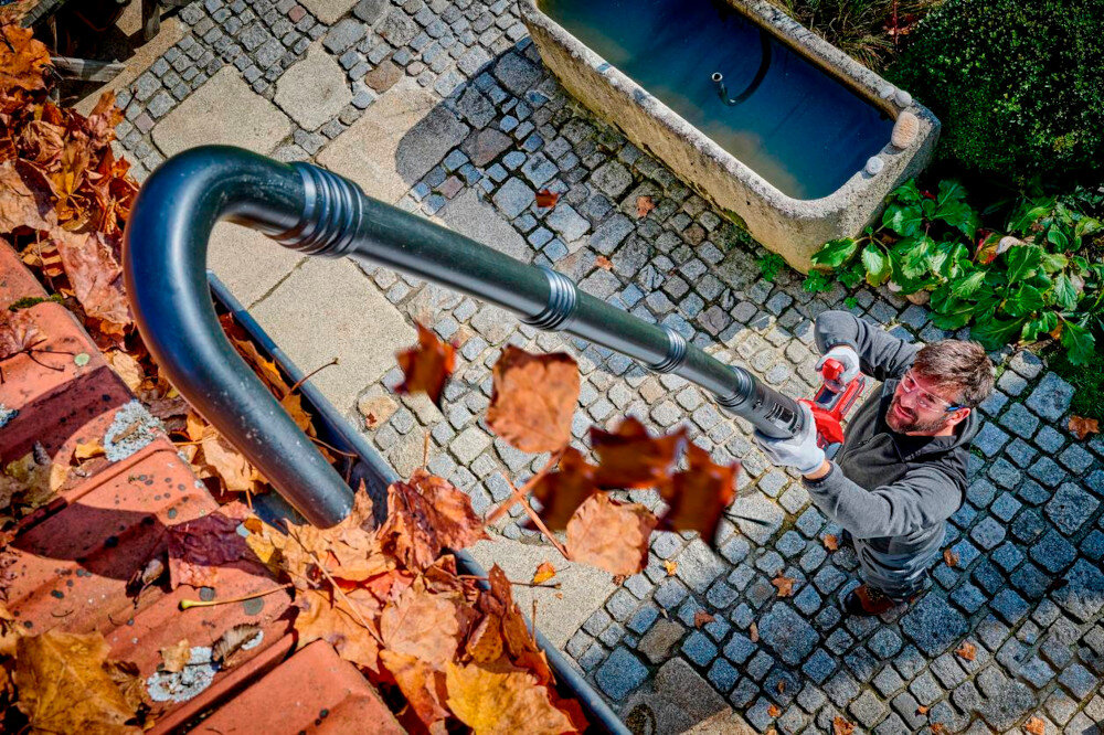 Dmuchawa do liści EINHELL GP-LB 18-200 Li GK-Solo 3433550 5-czesciowy zestaw do czyszczenia rynien latwe usuwanie zanieczyszczen bez uzycia narzedzi
