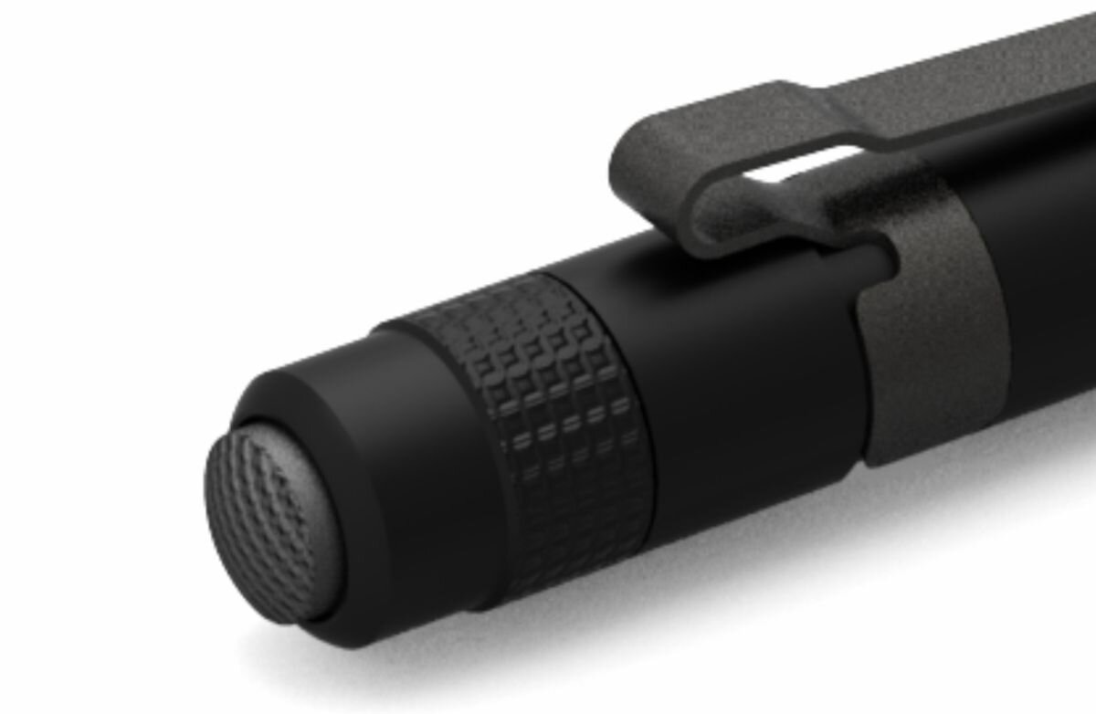 Latarka LEDLENSER Solidline ST4 Czarny, przełącznik, tył, praktyczny, Obsługa, na białym tle zbliżenie na tylni przełącznik