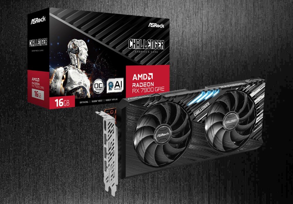 Karta graficzna ASROCK Radeon RX 7900 GRE Challenger OC 16GB Opakowanie i karta graficzna z dwoma wentylatorami umieszczona na tle ciemnej faktury, opis