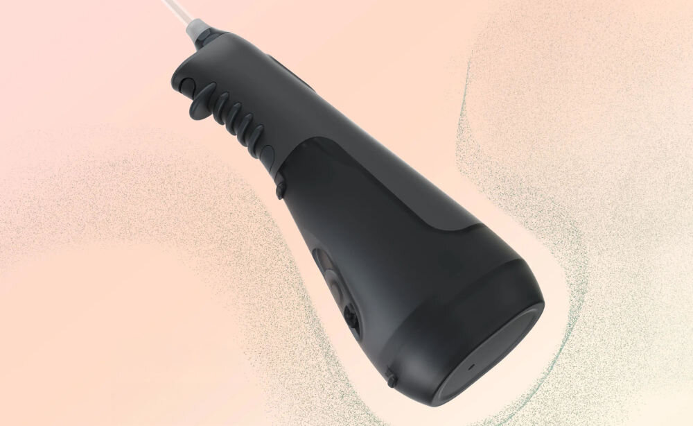 Irygator ORDO Hydro Sonic łatwiejsze skuteczniejsze czyszczenie wokół aparatów ortodontycznych mostów implantów zdrowe dziąsła bielsze zęby świeży oddech długotrwała bateria mobilność idealny towarzysz w podróży praktyczna technologia wygoda skuteczność kompleksowa pielęgnacja jamy ustnej
