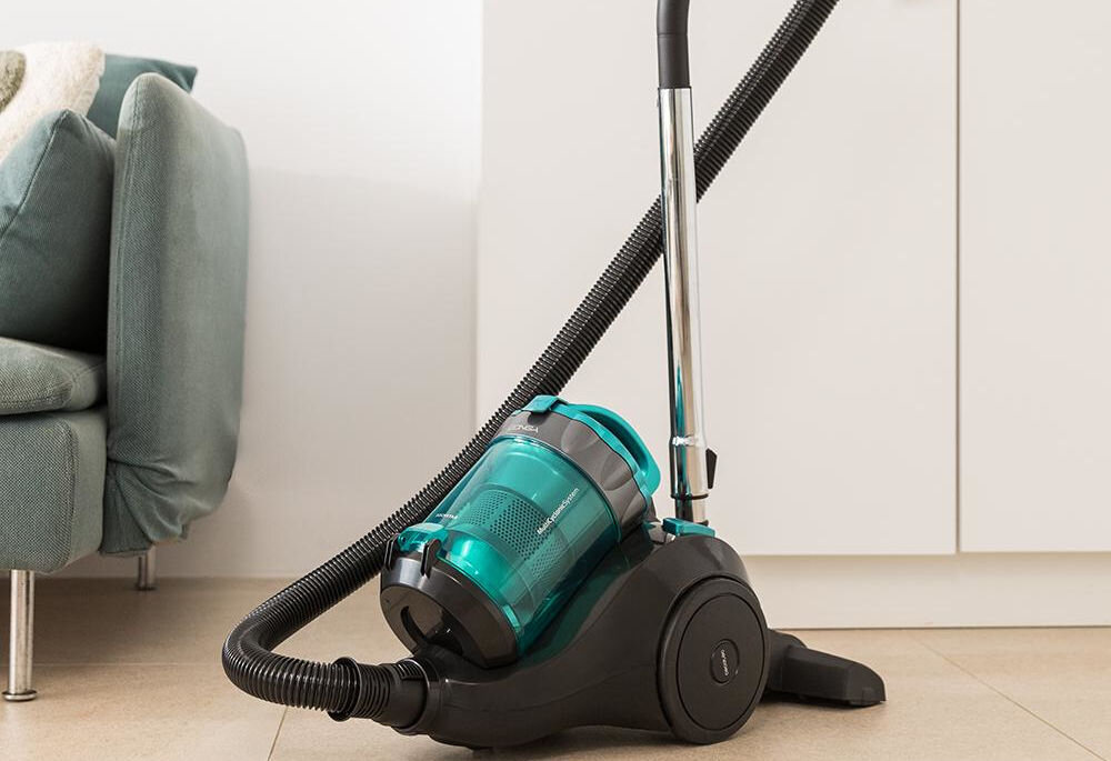 Odkurzacz CECOTEC Conga Rockstar Multicyclonic Compact dużaq moc 800 W skuteczne czyszczenie duża moc rózne powierzchnie oszczędność energii wyjątkowa efektywność sprzątania