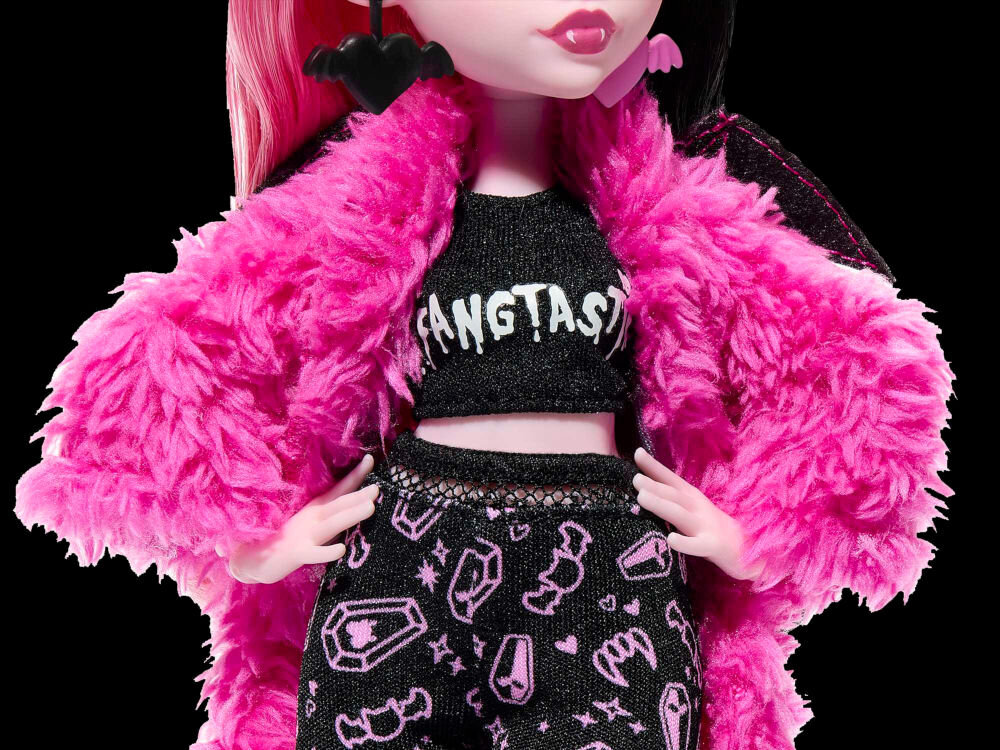 Lalka MONSTER HIGH Piżama Party Draculaura HKY66 kolczyki kapcie strój zwierzątko