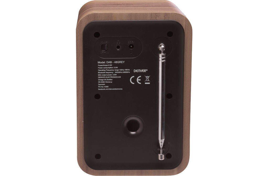 Radio DENVER DAB-48 kompaktowe wymiary 0,88 kg zasilanie sieciowe, radio od tyłu na białym tle