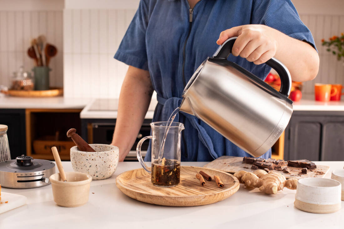 Czajnik KITCHENAID 5KEK1701ESX Inox pojemność 1,7 l moc 2400 W wskaźnik poziom woda podświetlenie