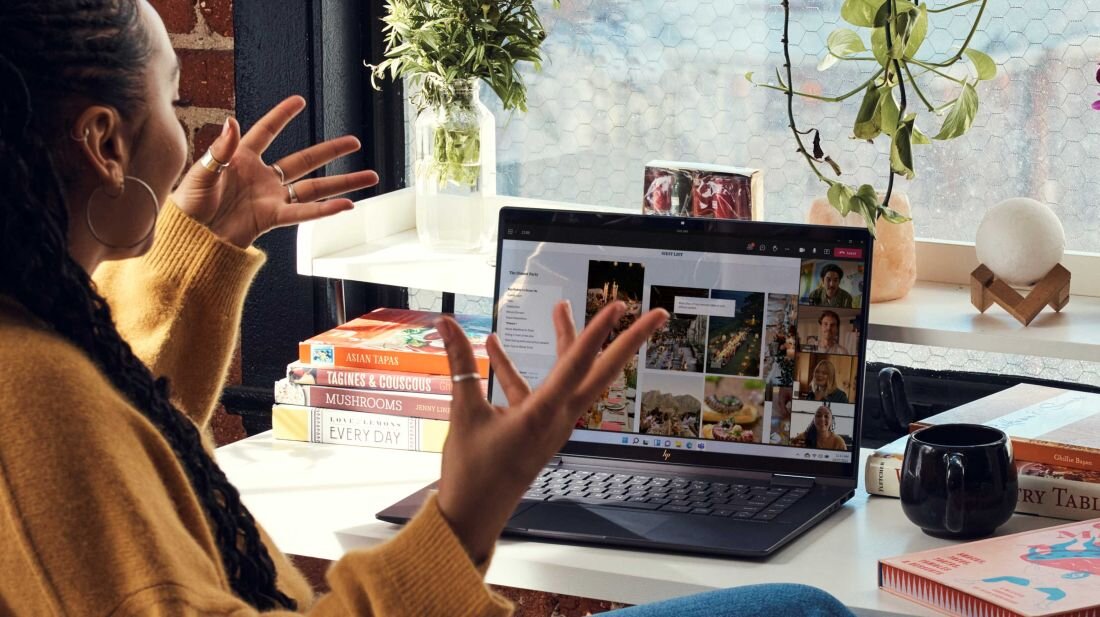 Laptop HP Envy x360 15-FH0333NW 15.6 IPS R5-7530U 16GB RAM 512GB SSD Windows 11 Home wyświetlacz obraz dźwięk głośniki