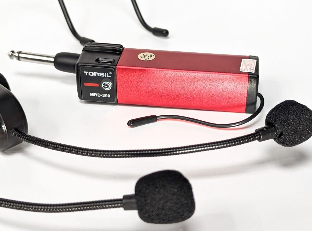 System bezprzewodowy TONSIL MBD 200 wystapienia karaoke konferencja szum ekran led transmisja