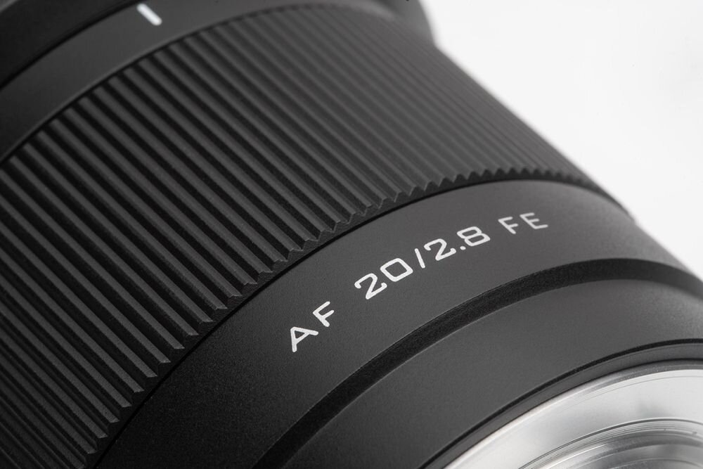 Obiektyw VILTROX AF 20mm f-2.8  ogniskowa przysłona ostrość pierścienie optyka soczewki powłoki montaż bagnet światło jasność zoom filtry waga silnik stabilizacja