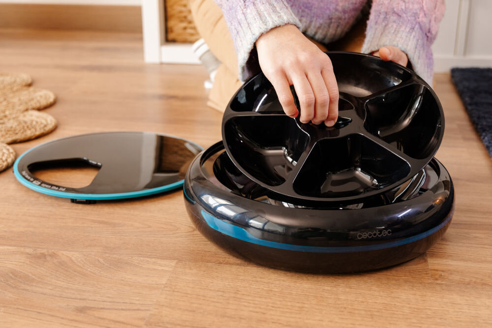 Dozownik karmy automatyczny CECOTEC Pumba 1600 Purrfect Meal 09562 niezależne sekcje pojemność karma sucha karma mokra smakołyki