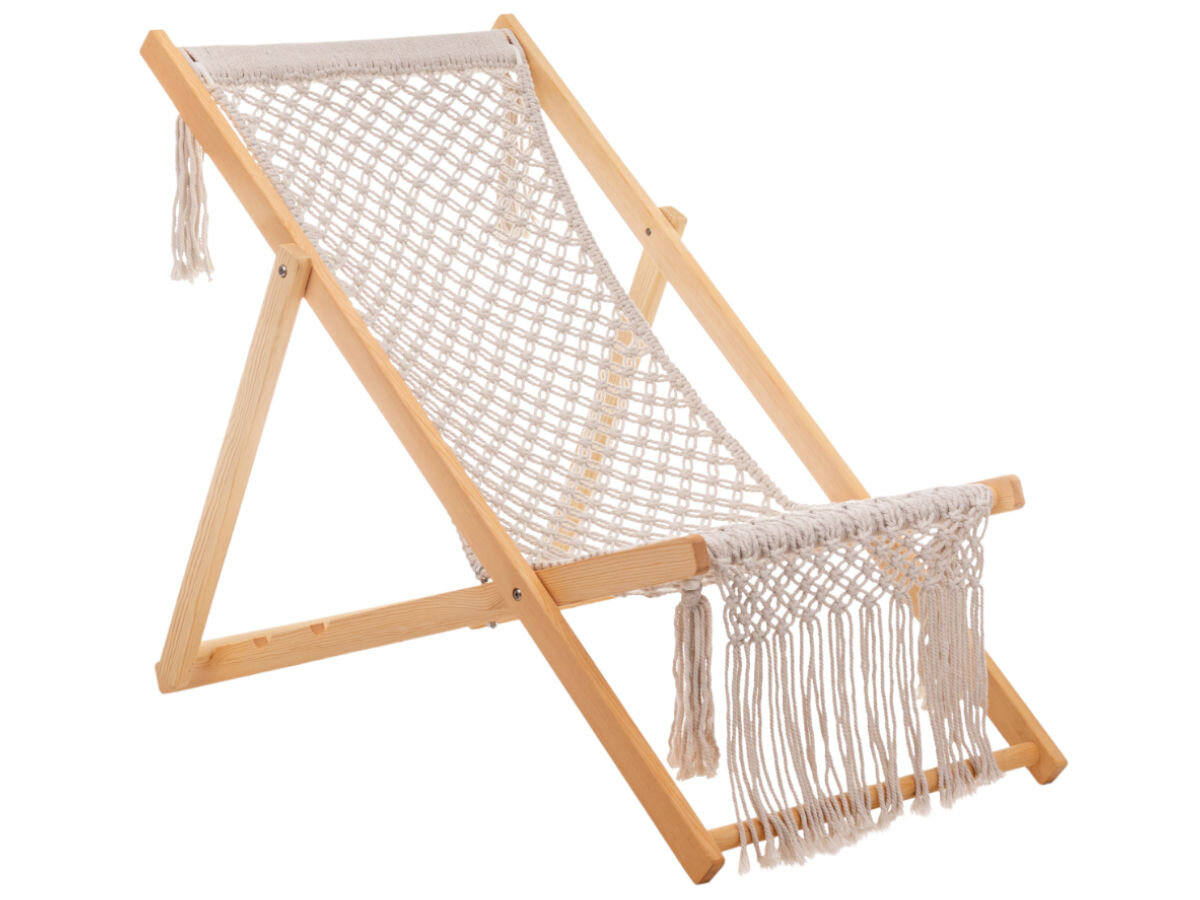 Leżak ogrodowy MIRPOL Hili FH630, komfort, wypoczynek, plecionka, rama, na białym tle leżak ogrodowy w pełni rozłożony frontem lewo skos