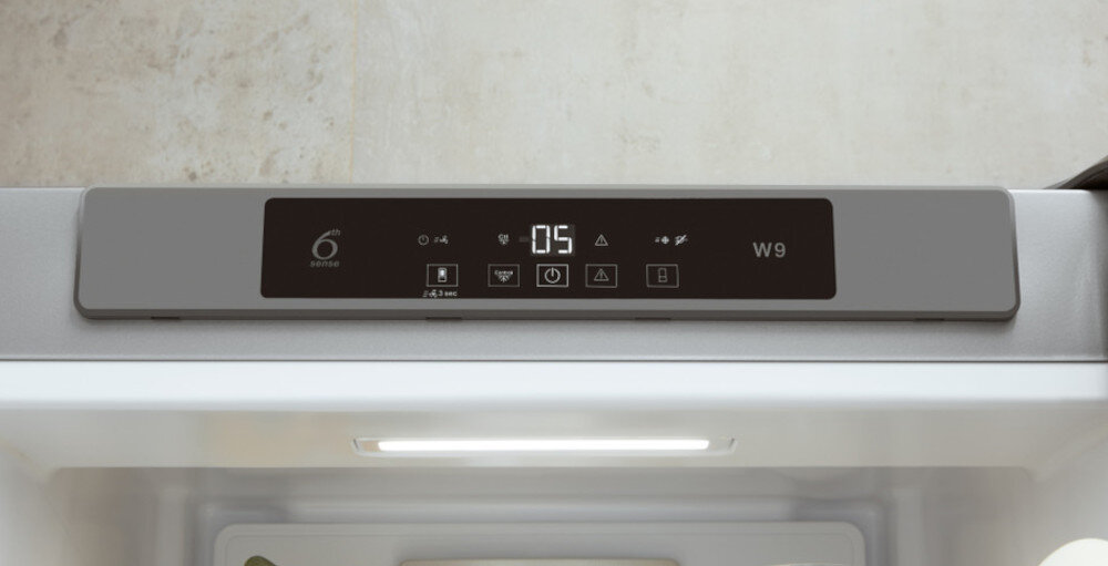 LODÓWKA WHIRLPOOL W9C 941C OX sterowanie elektroniczne panel funkcje ustawienia monitoriwanie