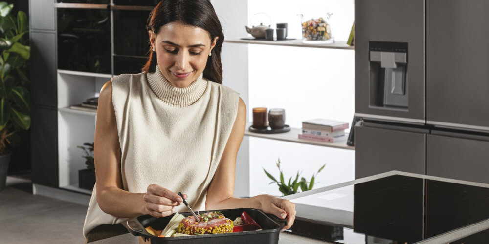 PIEKARNIK HAIER H6 ID48M5YTB SERIA 4 pieczenie temperatura termosonda Bezprzewodowa precyzja poziom aplikacja ekran wyświetlacz