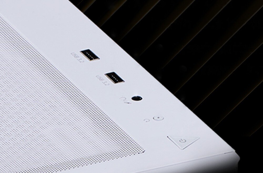 Obudowa ADATA XPG VALOR Storm Czarny porty gniazda sloty rozszerzeń