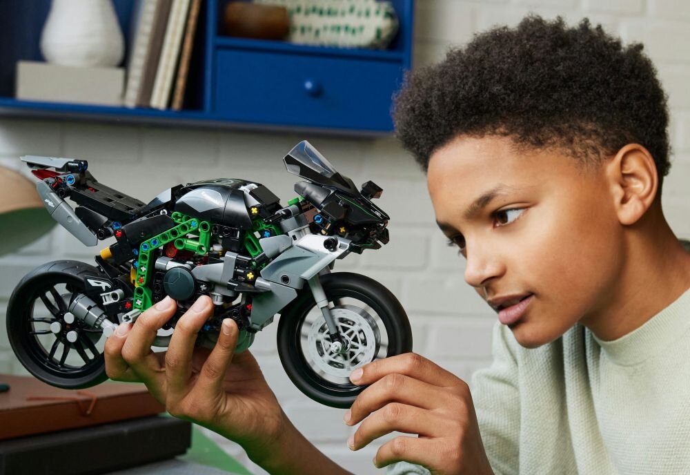 LEGO 42170 Technic Motocykl Kawasaki Ninja H2R klocki elementy zabawa łączenie figurki akcesoria figurka zestaw