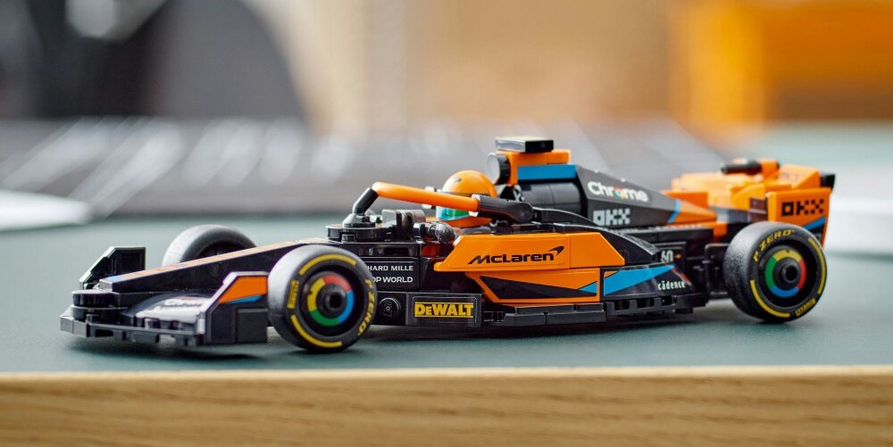 LEGO 76919 Speed Champions Samochód wyścigowy McLaren Formula 1 wersja 2023 klocki elementy zabawa łączenie figurki akcesoria figurka zestaw