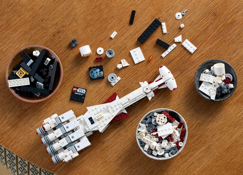 LEGO 75376 Star Wars Tantive IV klocki elementy zabawa łączenie figurki akcesoria figurka zestaw