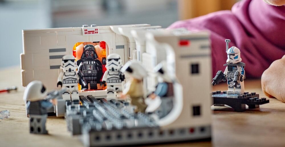 LEGO 75387 Star Wars Wejście na pokład statku kosmicznego Tantive IV klocki elementy zabawa łączenie figurki akcesoria figurka zestaw