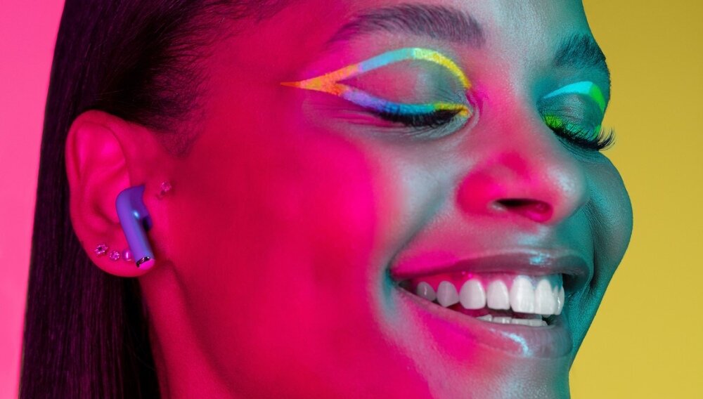 pełna kontrola zintegrowane kontrolki łatwe zarządzanie swoboda bez wyciągania telefonu.