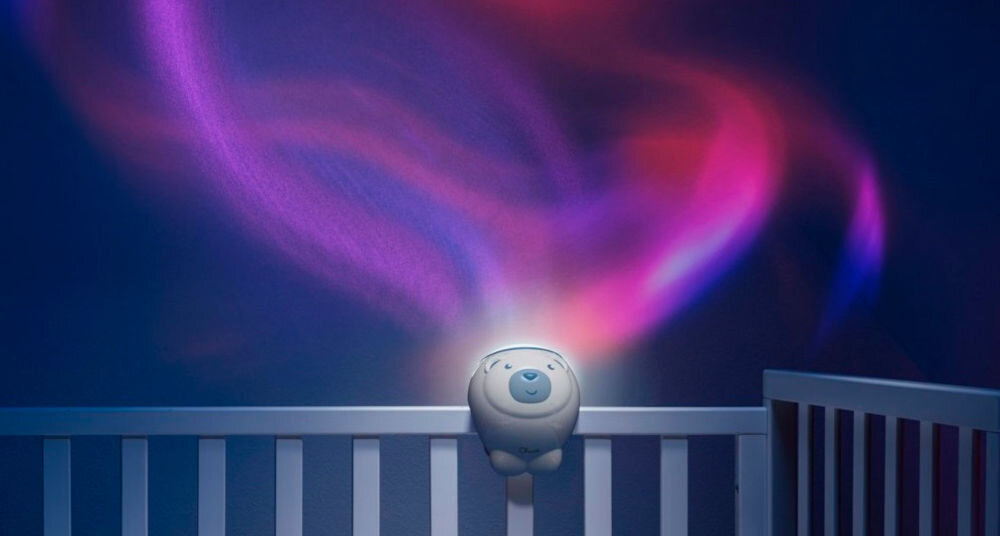 Projektor CHICCO FD Miś Polarny 00011558200000 Niebieski zachwycające wizualne wrażenia relaksująca oprawa dźwiękowa przez 30 minut starannie dobrana muzyka klasyczna mozart bach glinka dźwięki natury wyciszenie przygotowanie do snu możliwość wyboru melodii regulacja głośności dostosowanie ustawień idealne warunki do zasypiania  