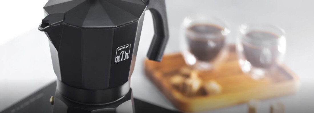 Kawiarka CECOTEC Moklassic 600 Czarny 300 ml Mocny smak na co dzień przygotowanie kawy o głębokiej treściwości Wysokiej jakości odlew aluminiowy aromat współpracuje z kuchenkami gazowymi, elektrycznymi i ceramicznymi kawa