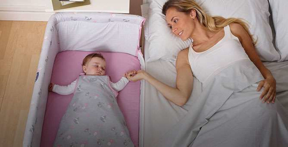 Łóżeczko dziecięce CHICCO Next2Me Pop-Up Jasnoszary Szybkie wygodne składanie przechowywanie przenoszenie