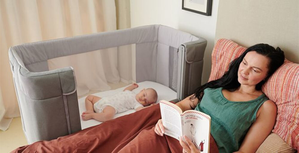 Łóżeczko dziecięce CHICCO Next2Me Pop-Up Różowy Cztery siatkowe okienka wiek zakres cyrkulacja powietrza komfort sen 