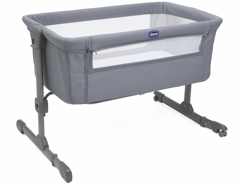 Łóżeczko dostawne CHICCO Next2Me Essential Dune Re Lux Szary podejście proekologiczne 62% użytych tkanin poliester pochodzący z recyklingu produkt przyjazny środowisku zmniejszenie negatywnego wpływu produkcji komfortowy sen zrównoważony rozwój