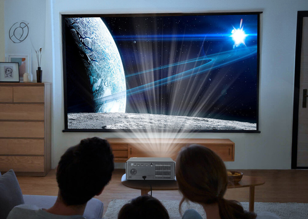 Projektor EXTRALINK Smart Life Vision Max - Łatwość użytkowania, rodzina ogląda film na ekranie projektora
