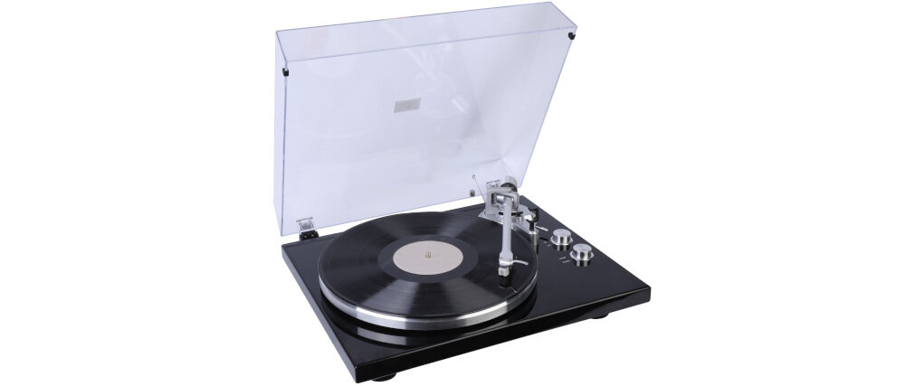 Gramofon AKAI TTA07USB - pasmo przenoszenia 20 Hz - 20 khZ