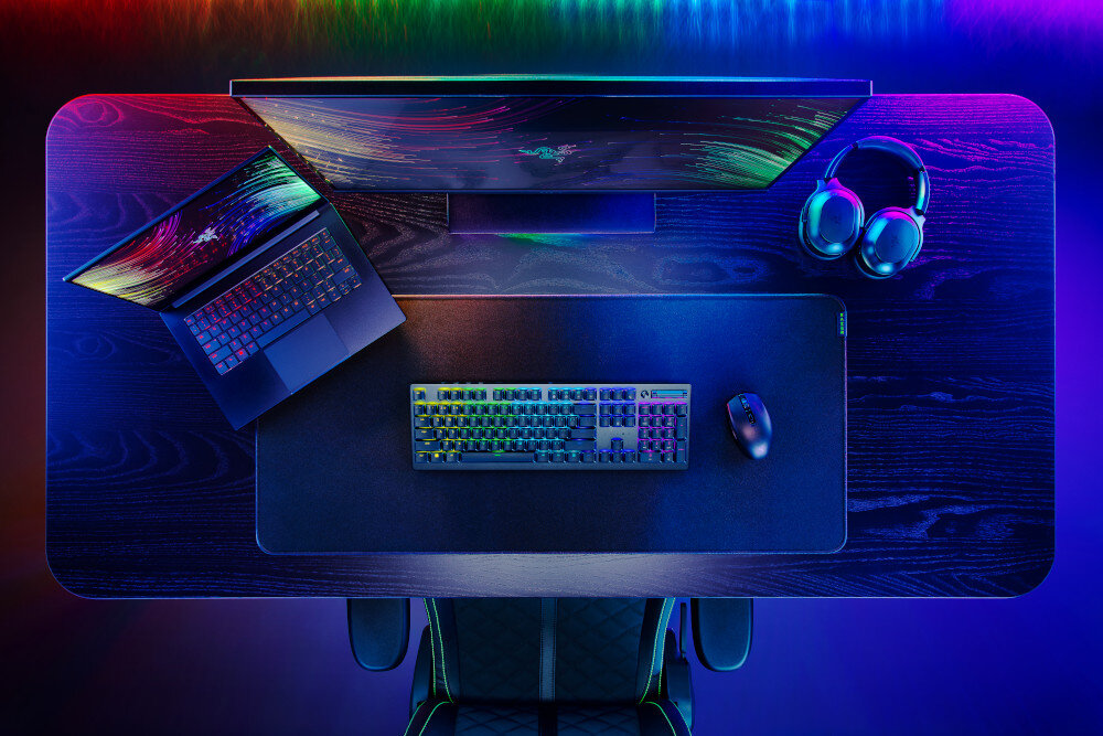 Klawiatura RAZER DeathStalker V2 Pro technologii bezprzewodowej HyperSpeed niskim poziomem opóźnień transmisji Bluetooth 5.0 oraz USB-C aż 3 urządzenia przełączników