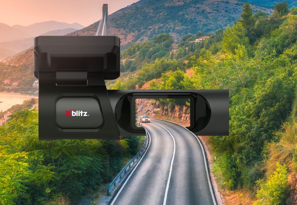 Wideorejestrator XBLITZ V4 Professional wyświetlacz przekątna zegar